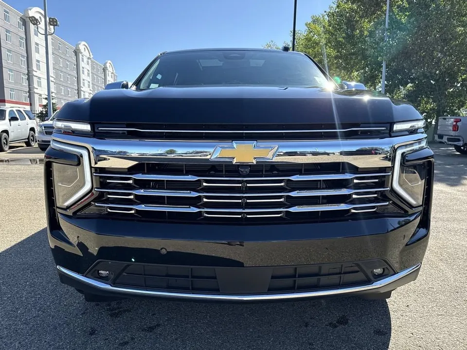 Chevrolet Tahoe 2026 photo 2