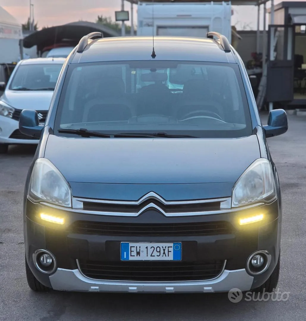 Citroen Berlingo Multispace 2014 photo 2