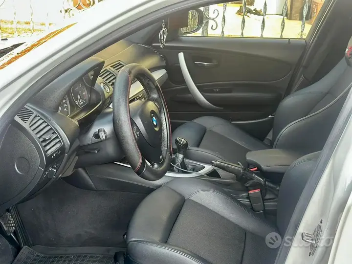 BMW 1 Series 2010 photo 4