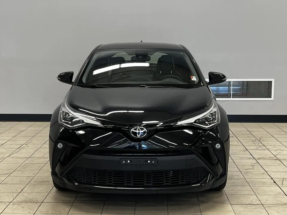 Toyota C-Hr 2020 photo 2
