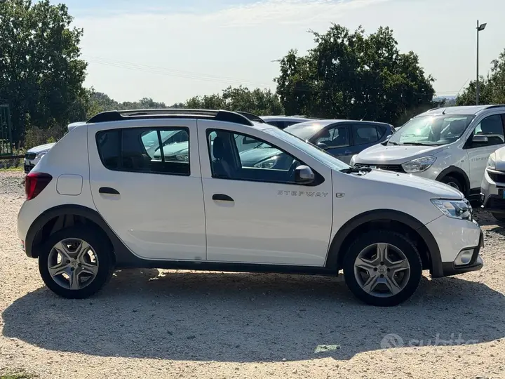 Dacia Sandero Stepway 2017 photo 4