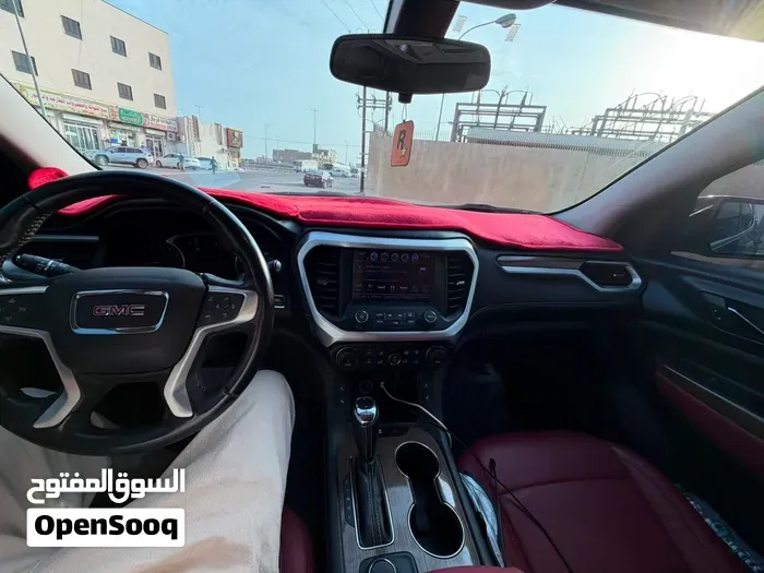 GMC Acadia 2018 photo 4