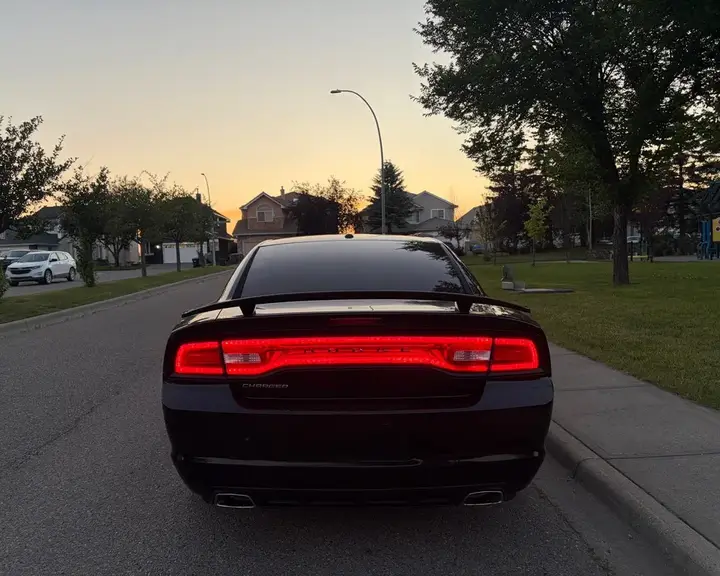 Dodge Charger 2012 photo 4