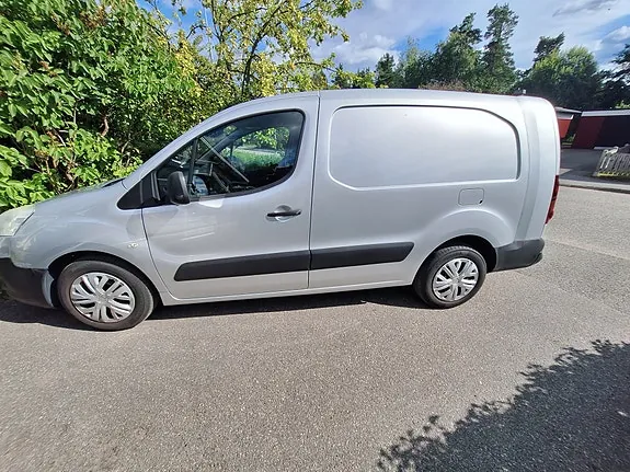 Peugeot Partner 2013 photo 2
