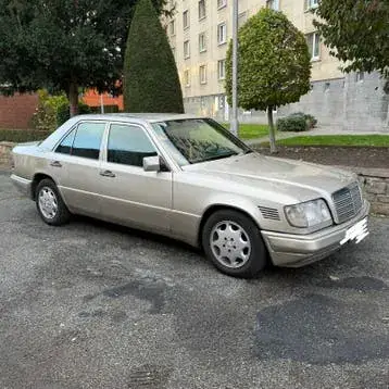 Mercedes-Benz E250