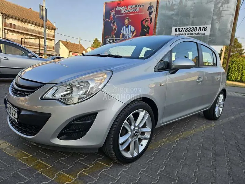 Opel Corsa 2013 photo 2