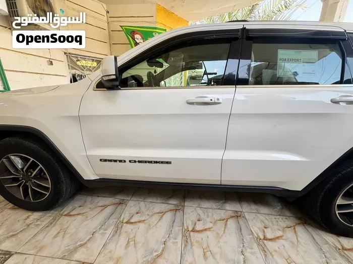 Jeep Grand Cherokee 2019 photo 2