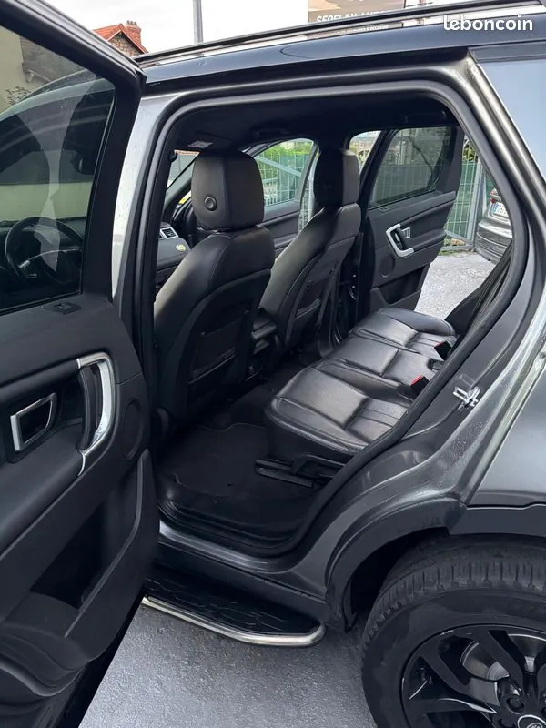 Land Rover Discovery Sport 2015 photo 4