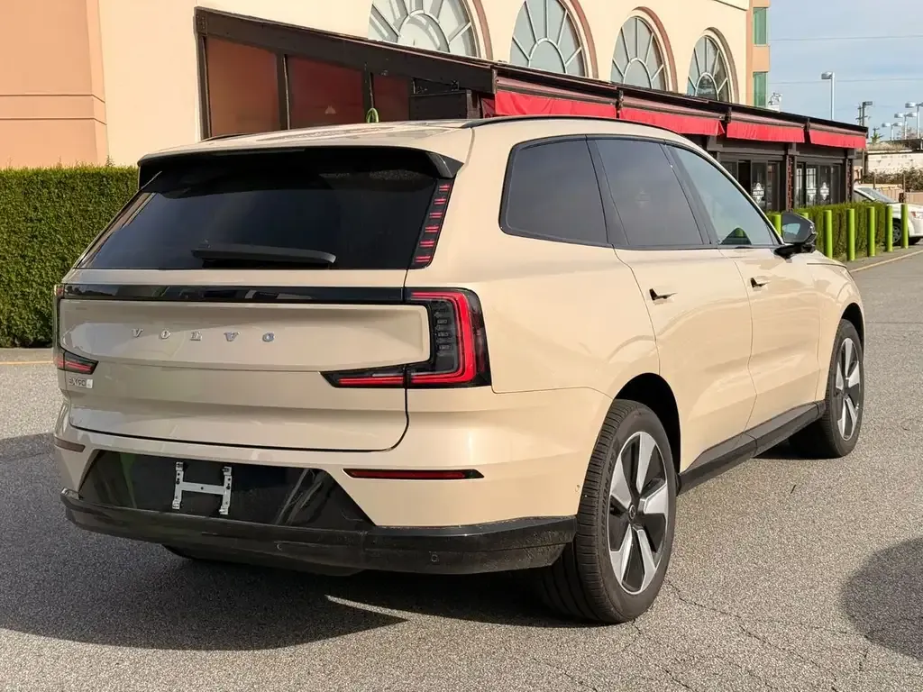 Volvo Ex90 2025 photo 4