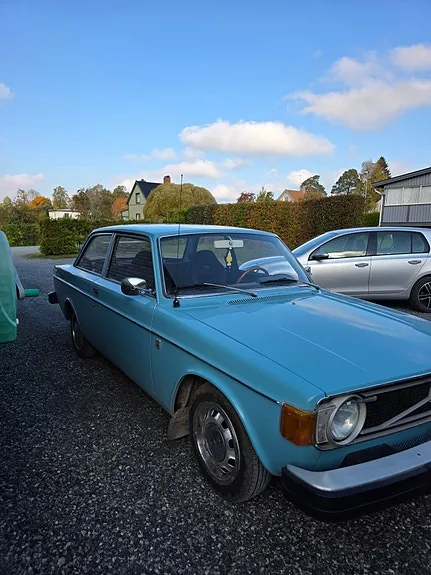 Volvo 142