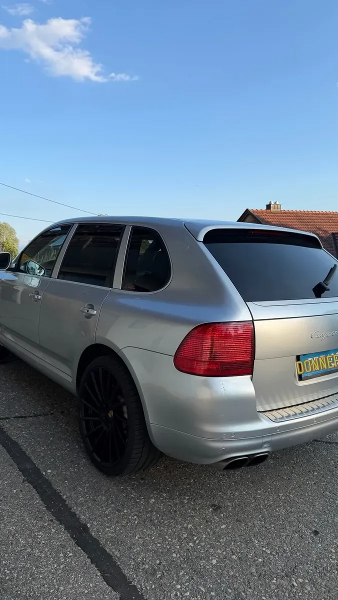 Porsche Cayenne 2004 photo 2