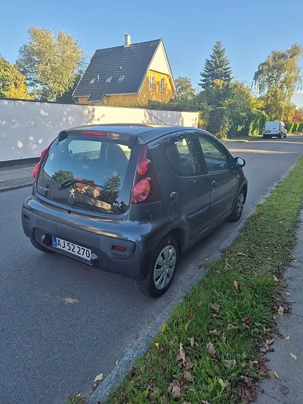 Peugeot 107 2013 photo 4