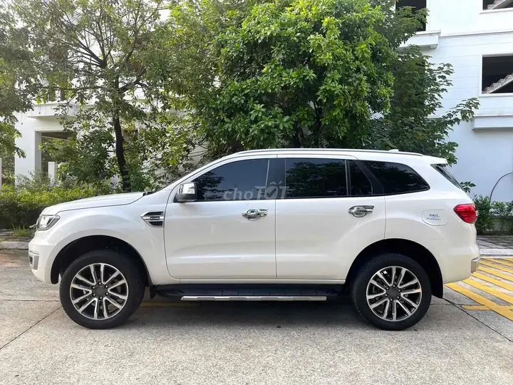 Ford Everest 2022 photo 4