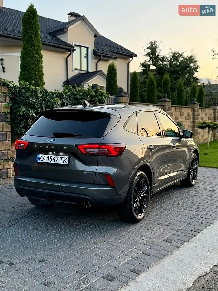 Ford Escape 2023 photo 3