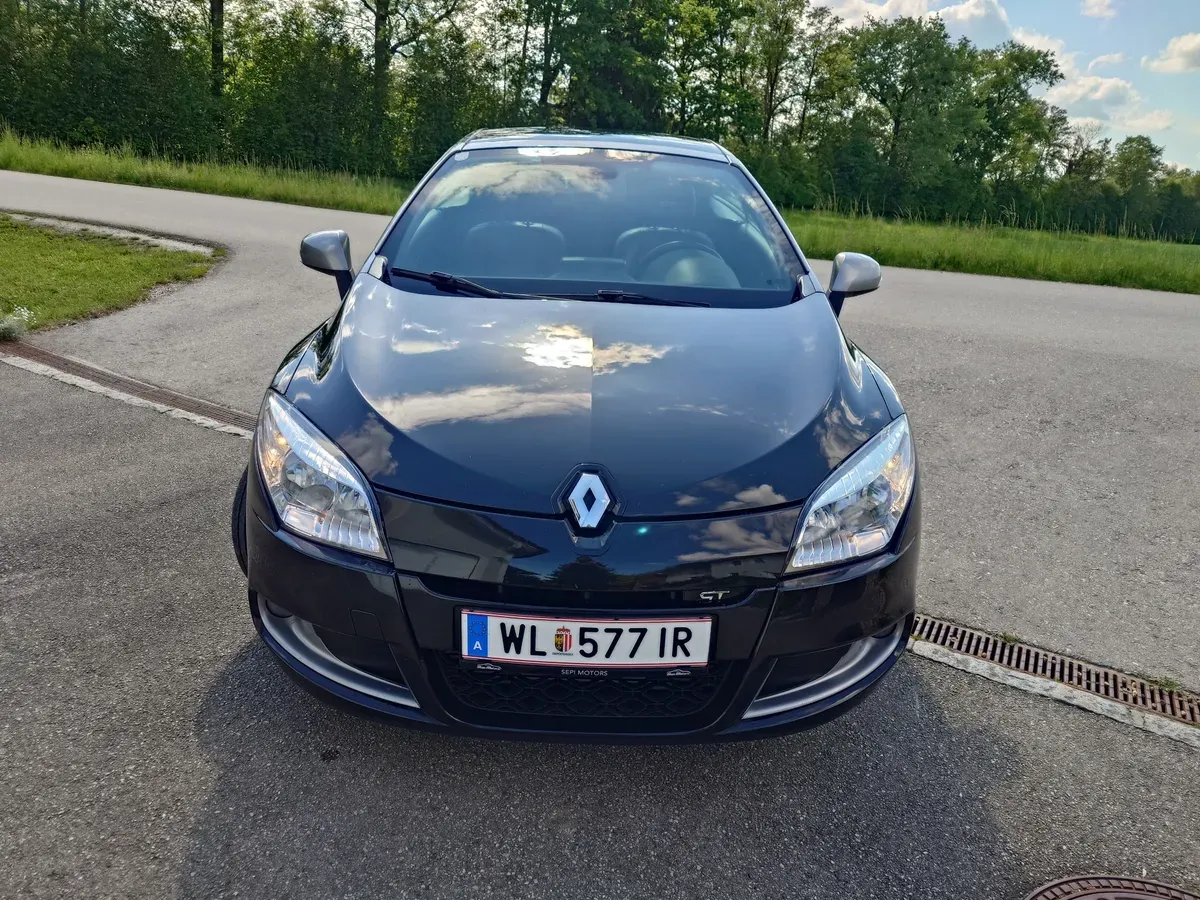 Renault Megane 2010 photo 3
