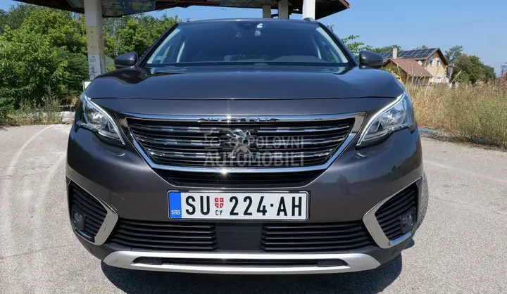 Peugeot 5008 2019 photo 3