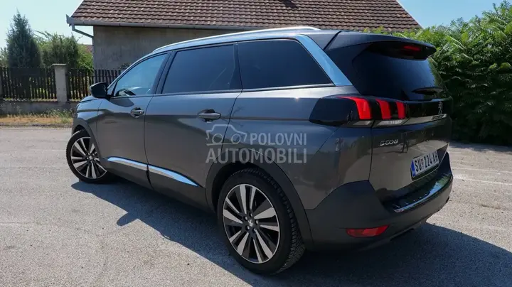 Peugeot 5008 2019 photo 5