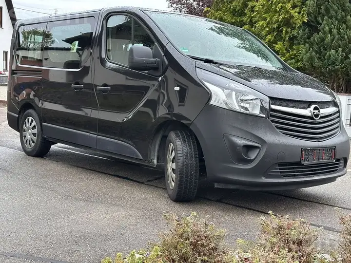 Opel Vivaro 2019 photo 2