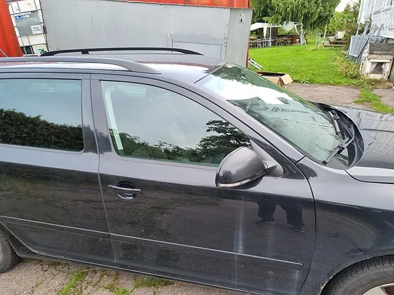 Skoda Octavia 2011 photo 2