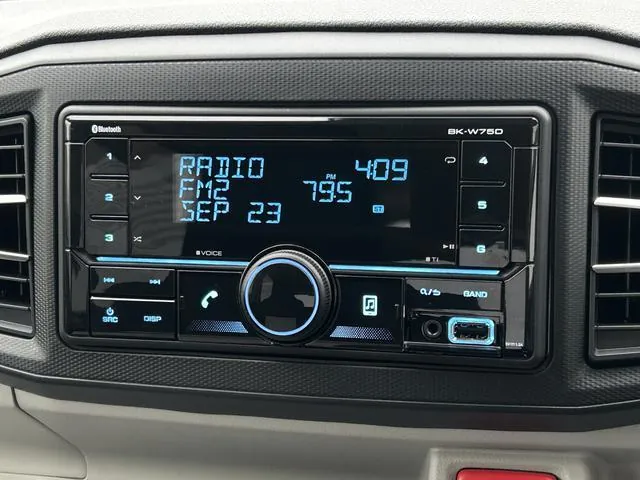 Daihatsu Miraiyese X Saiis Wide Bluetooot 2025 photo 3