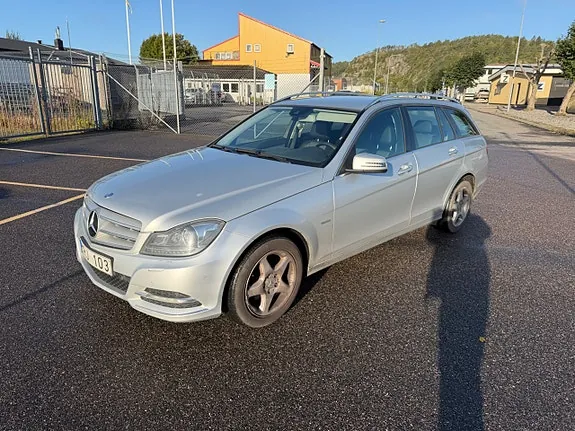 Mercedes-Benz C220 2012 photo 4