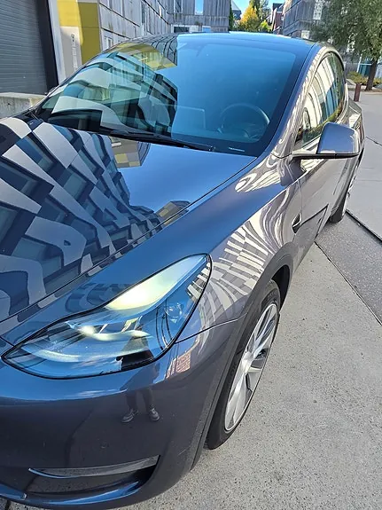 Tesla Model Y 2022 photo 2
