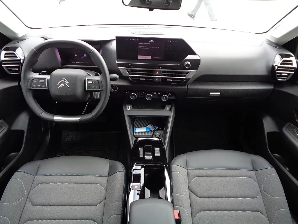 Citroen C4 2024 photo 3