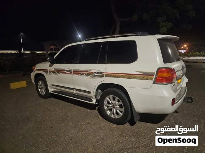 Toyota Land Cruiser 2008 photo 4