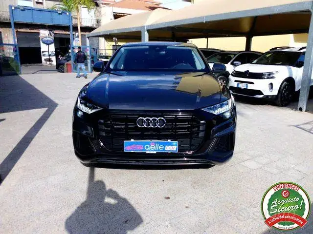 Audi Q8 2022 photo 2