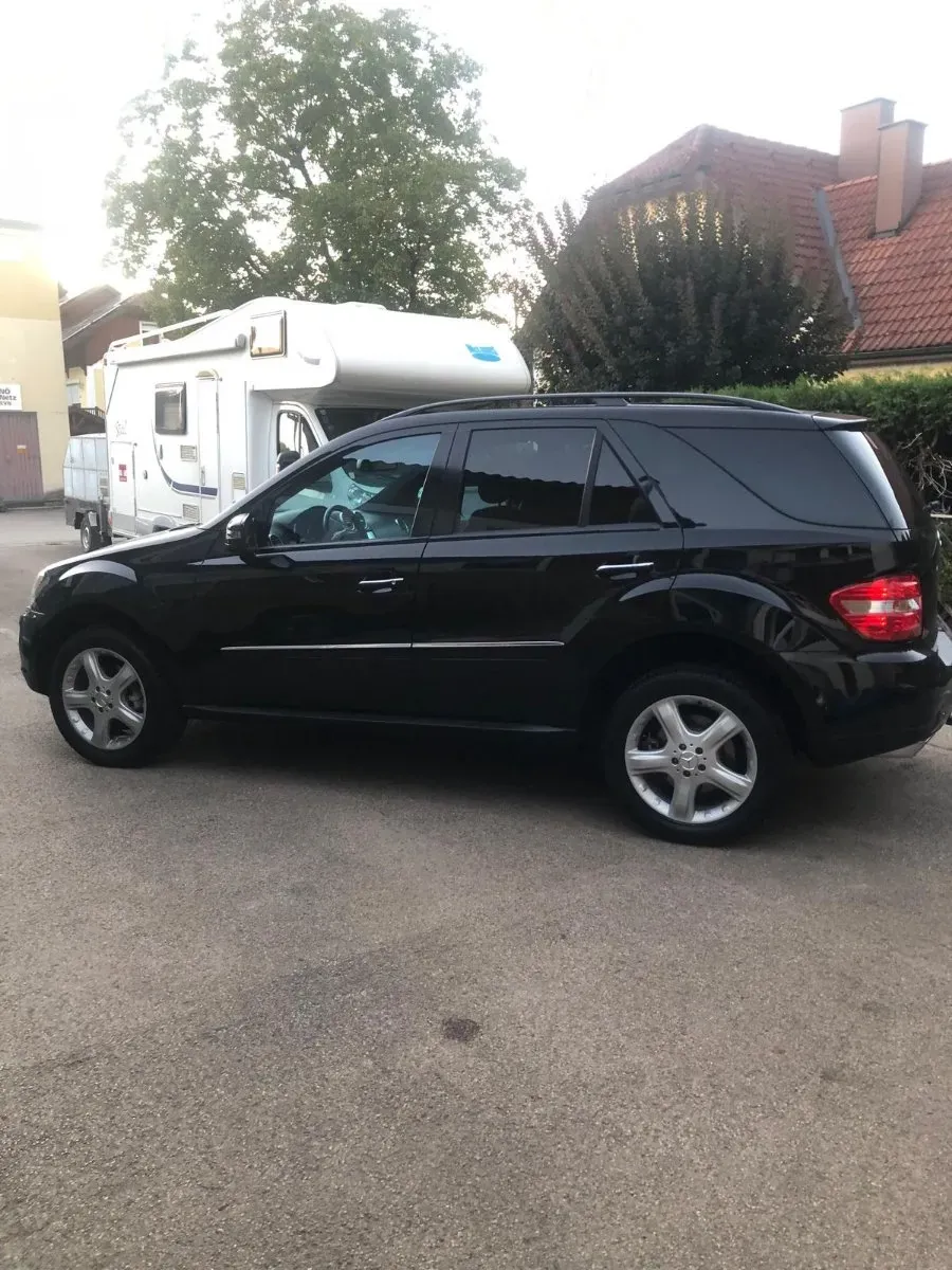Mercedes-Benz M-Class 2008 photo 3