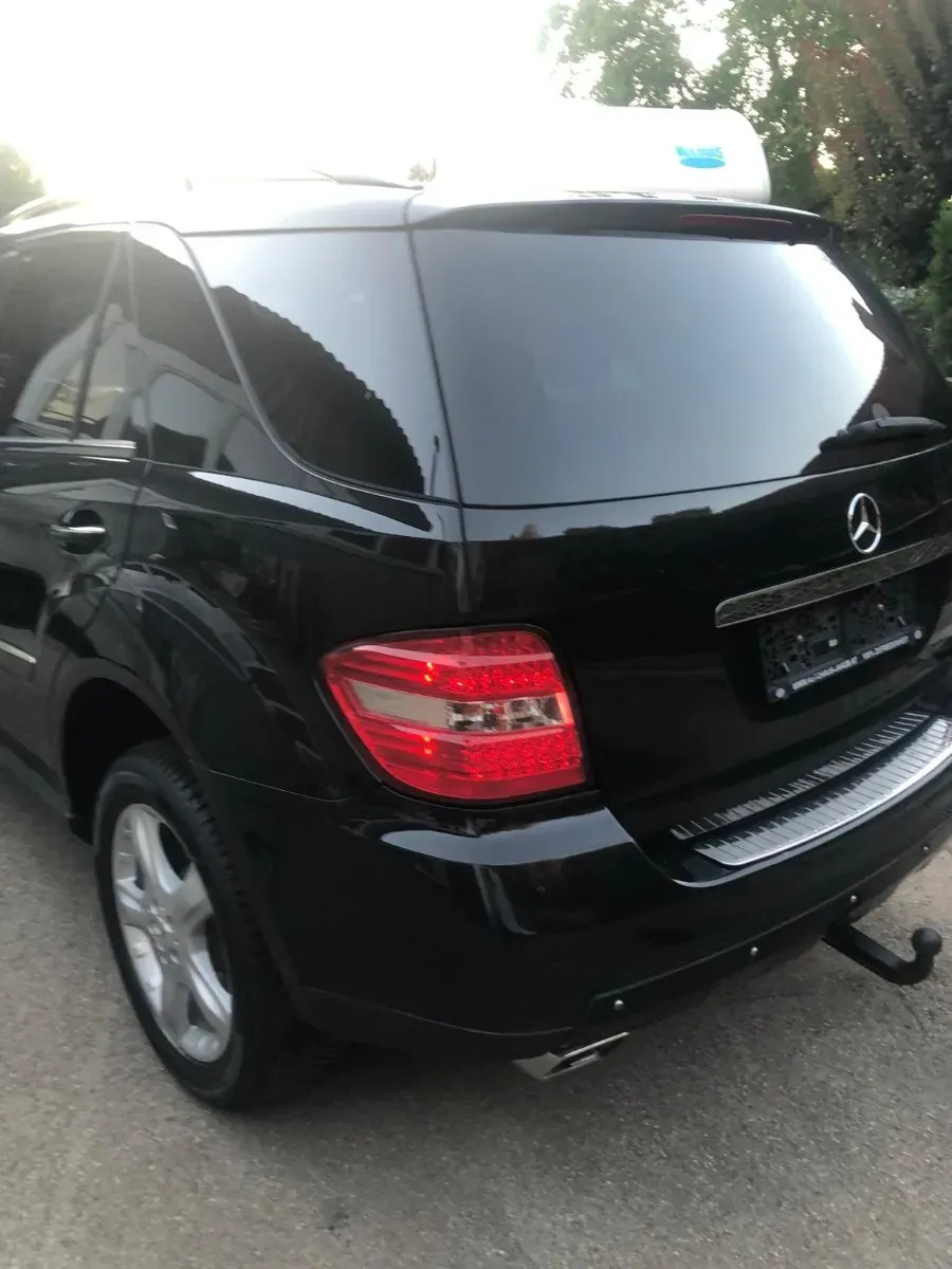 Mercedes-Benz M-Class 2008 photo 2