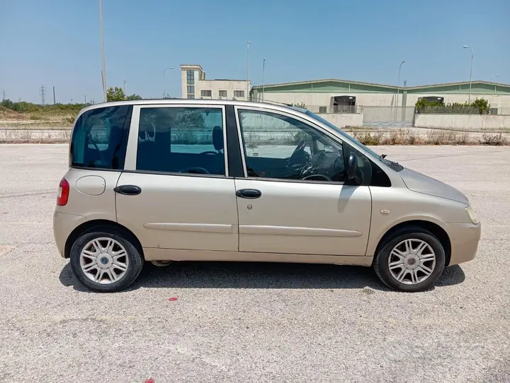 Fiat Multipla 2009 photo 4