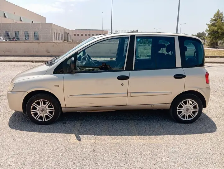 Fiat Multipla 2009 photo 3