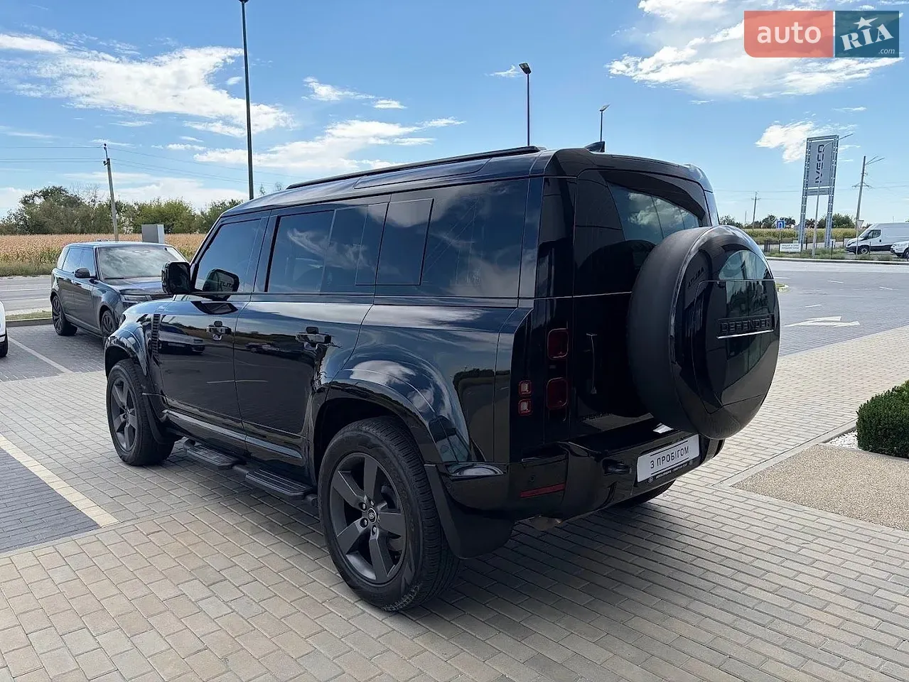 Land Rover Defender 2025 photo 5