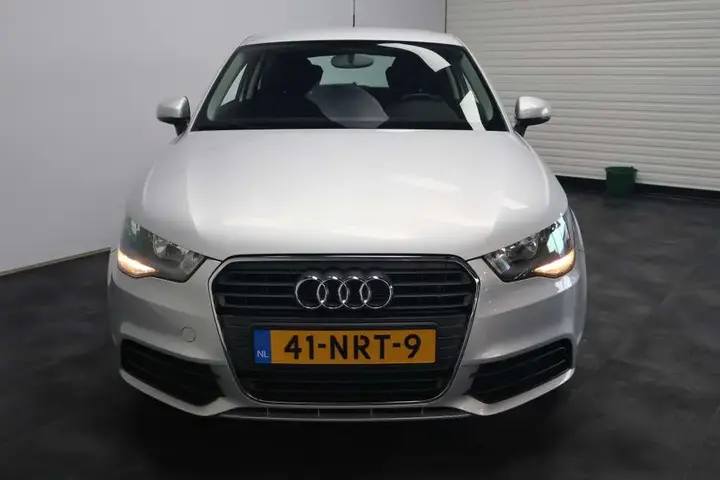 Audi A1 2010 photo 5