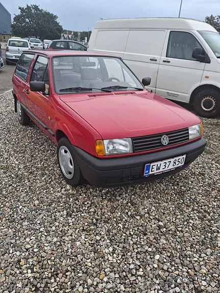 Volkswagen Polo 1991 photo 3