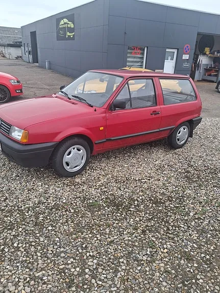 Volkswagen Polo 1991 photo 2