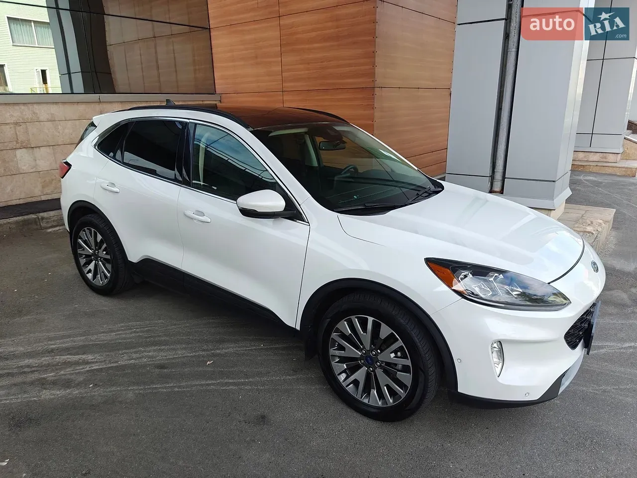 Ford Escape 2020 photo 3