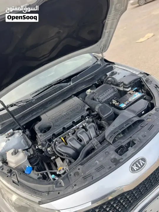 Kia K5 2010 photo 3