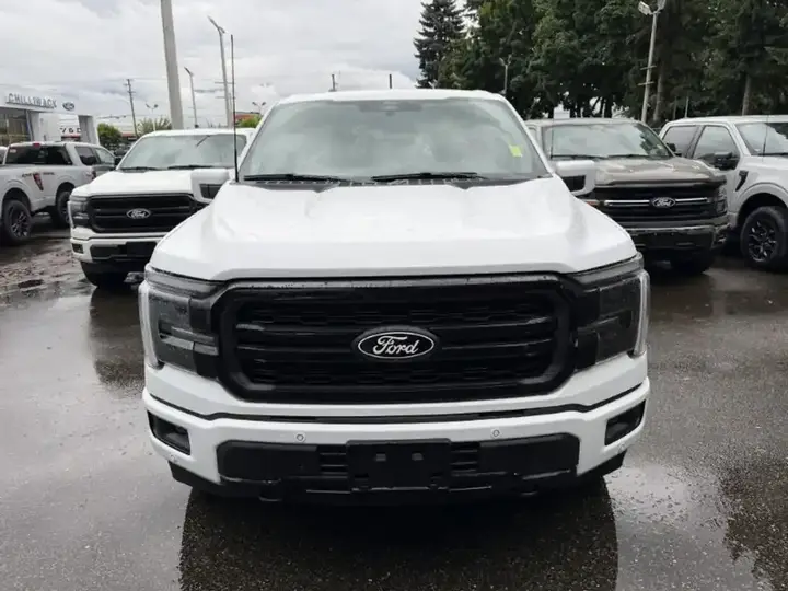 Ford F-150 2026 photo 2
