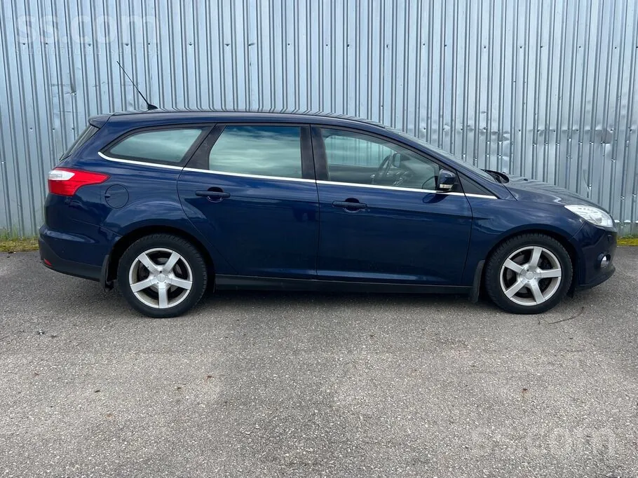 Ford Focus 2012 photo 4