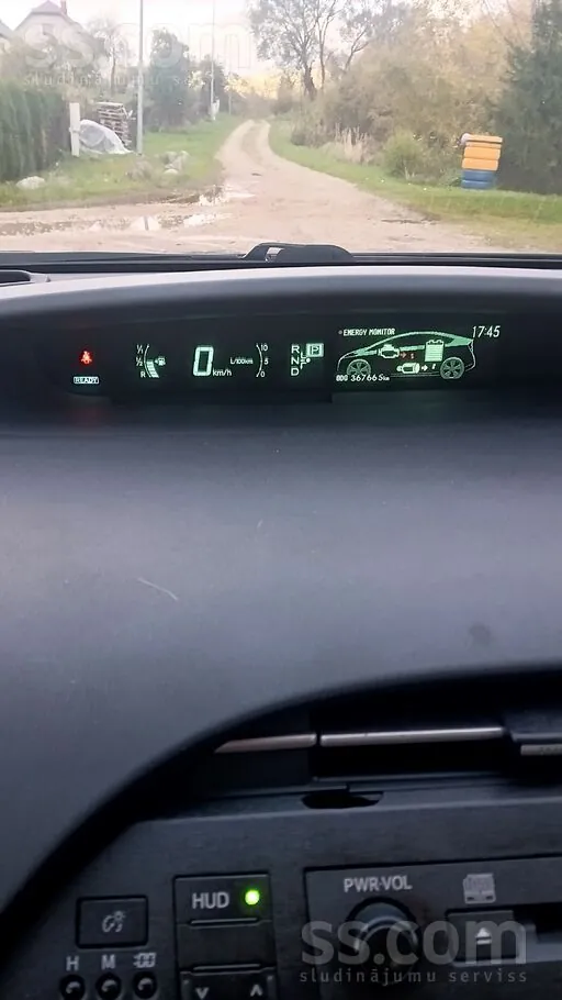Toyota Prius 2010 photo 4