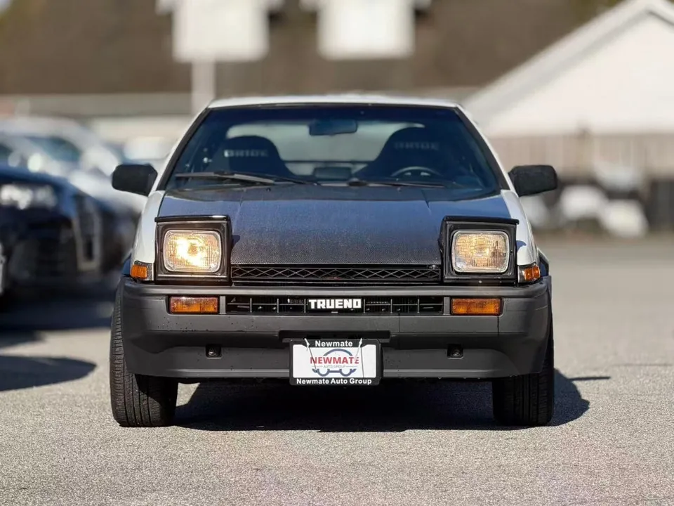 Toyota Corolla 1986 photo 2