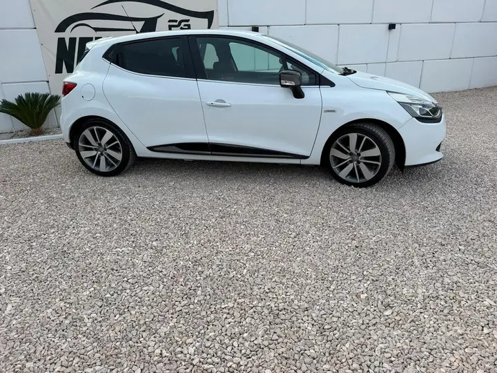 Renault Clio 2015 photo 4