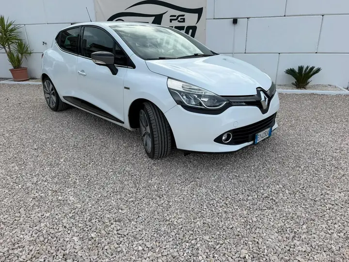 Renault Clio 2015 photo 3