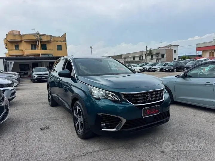 Peugeot 5008 2018 photo 3