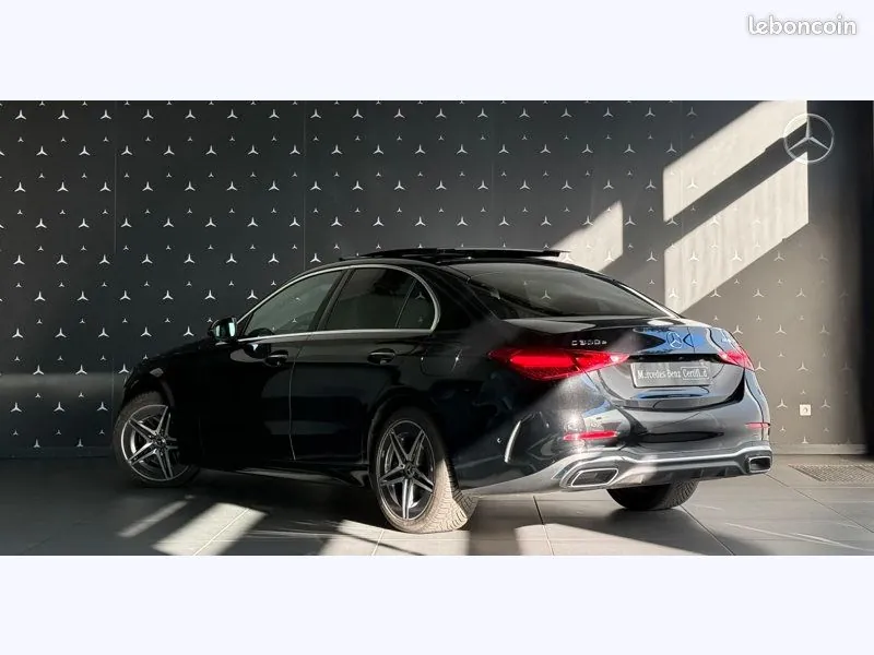 Mercedes-Benz C-Class 2023 photo 3