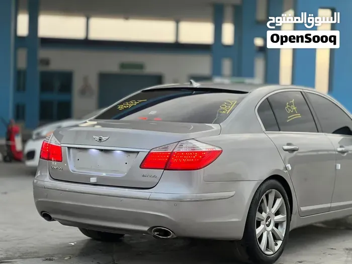 Genesis Sonata 2010 photo 4