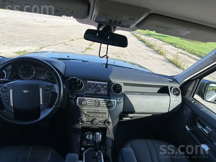 Land Rover Discovery 2010 photo 5