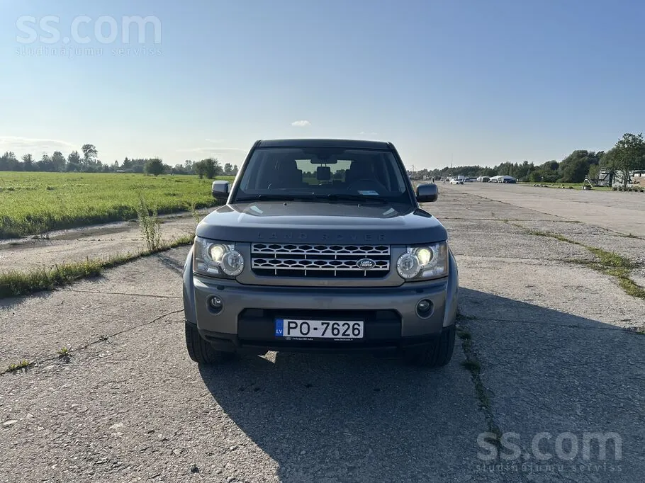 Land Rover Discovery 2010 photo 4